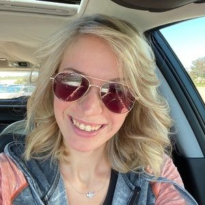 Meet your Posher, Shianne